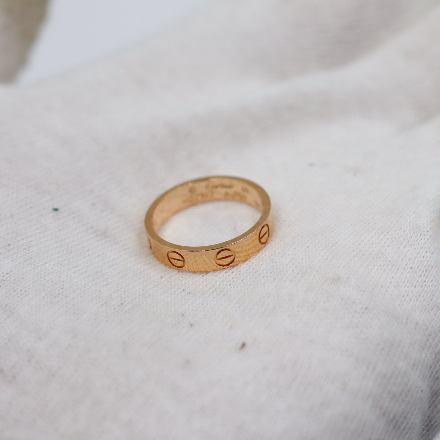 Cartier Love Ring Mini Size 49 - 812