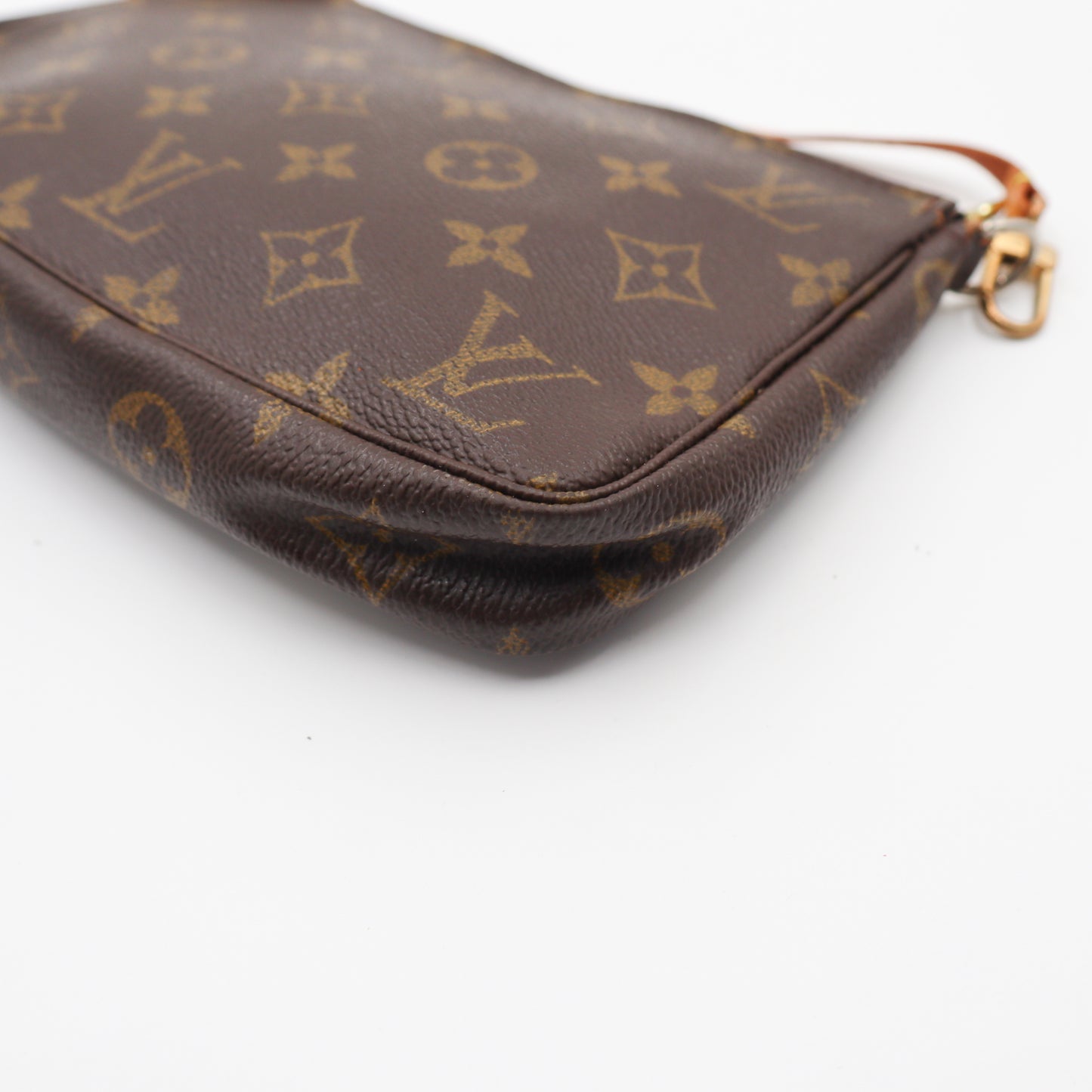 Louis Vuitton Pochette Monogram - 806