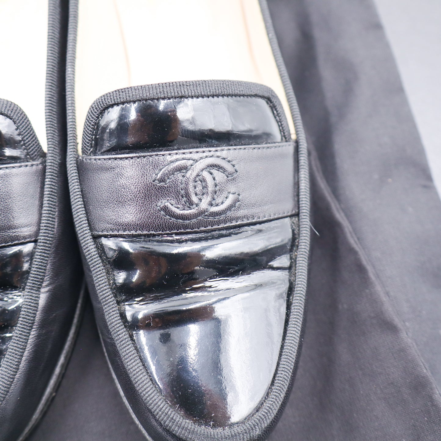 Chanel Loafer EU: 38 - 808