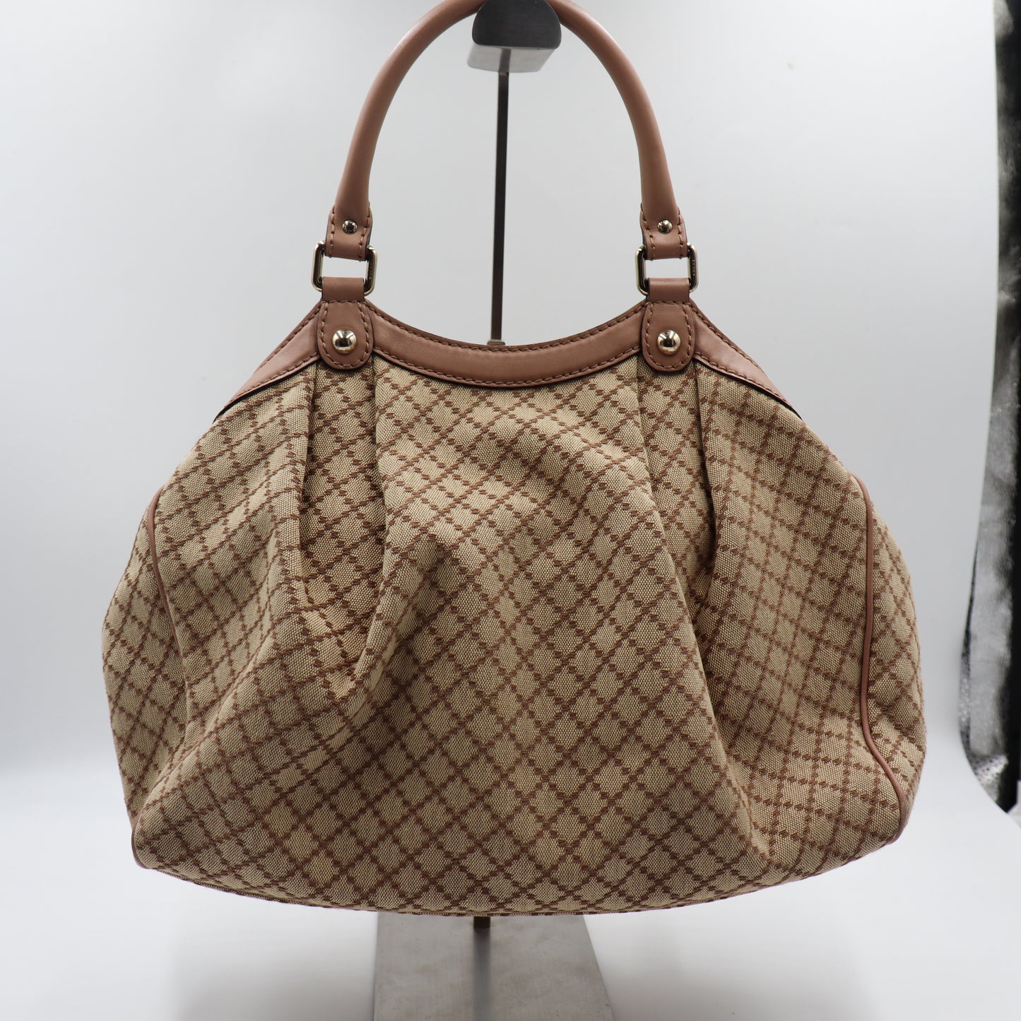 Gucci Sukey GG Monogram - 889