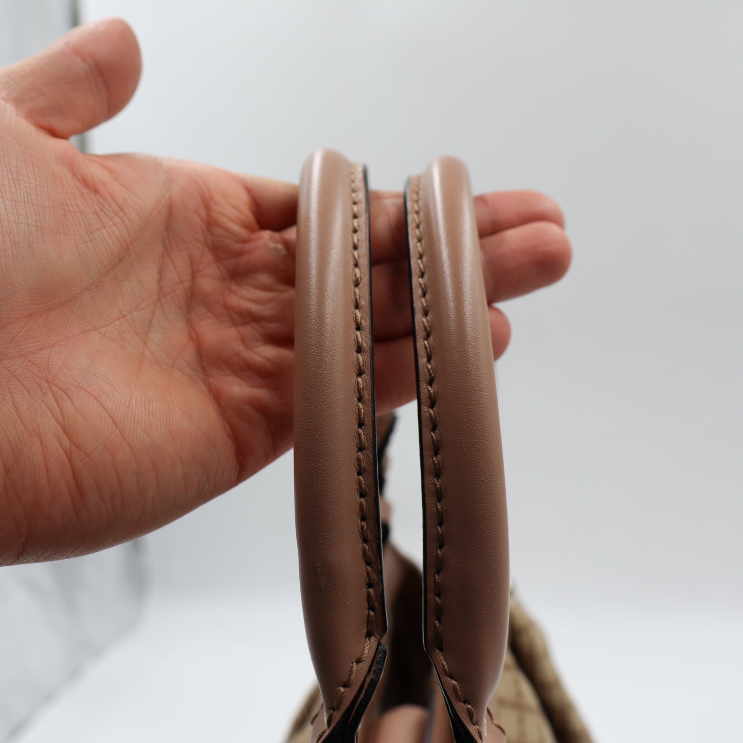 Gucci Sukey GG Monogram - 889