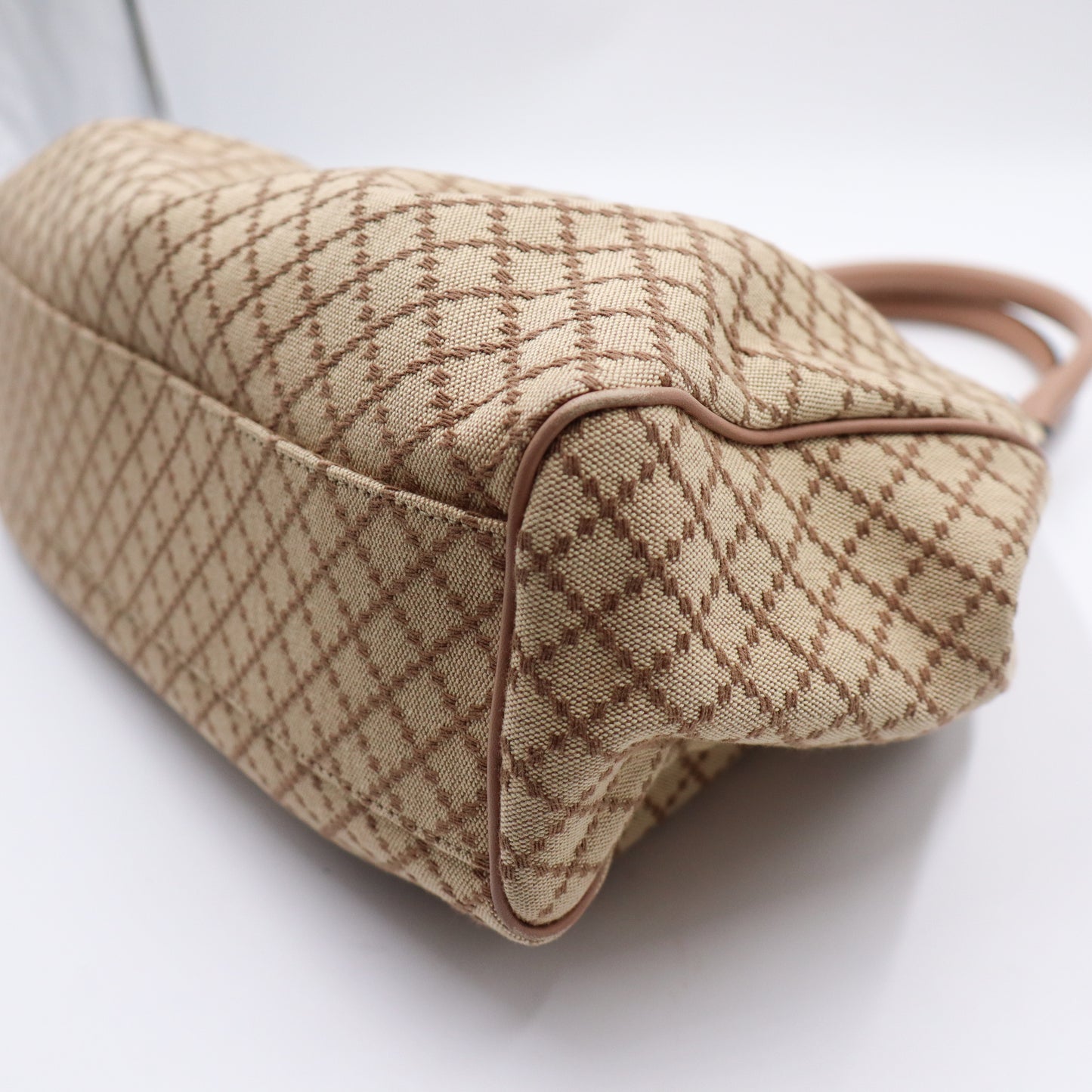 Gucci Sukey GG Monogram - 889