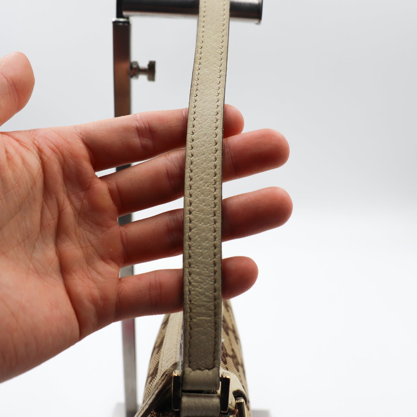 Gucci GG D-Ring Pochette Monogram - 855