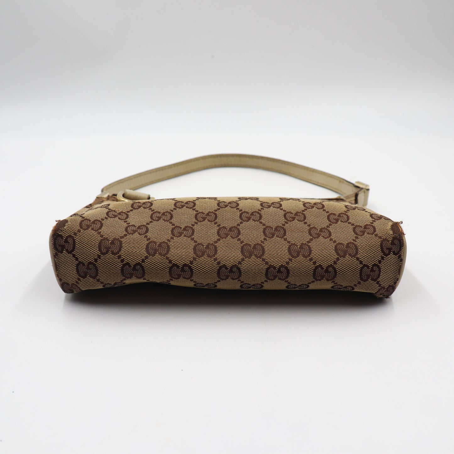 Gucci GG D-Ring Pochette Monogram - 855
