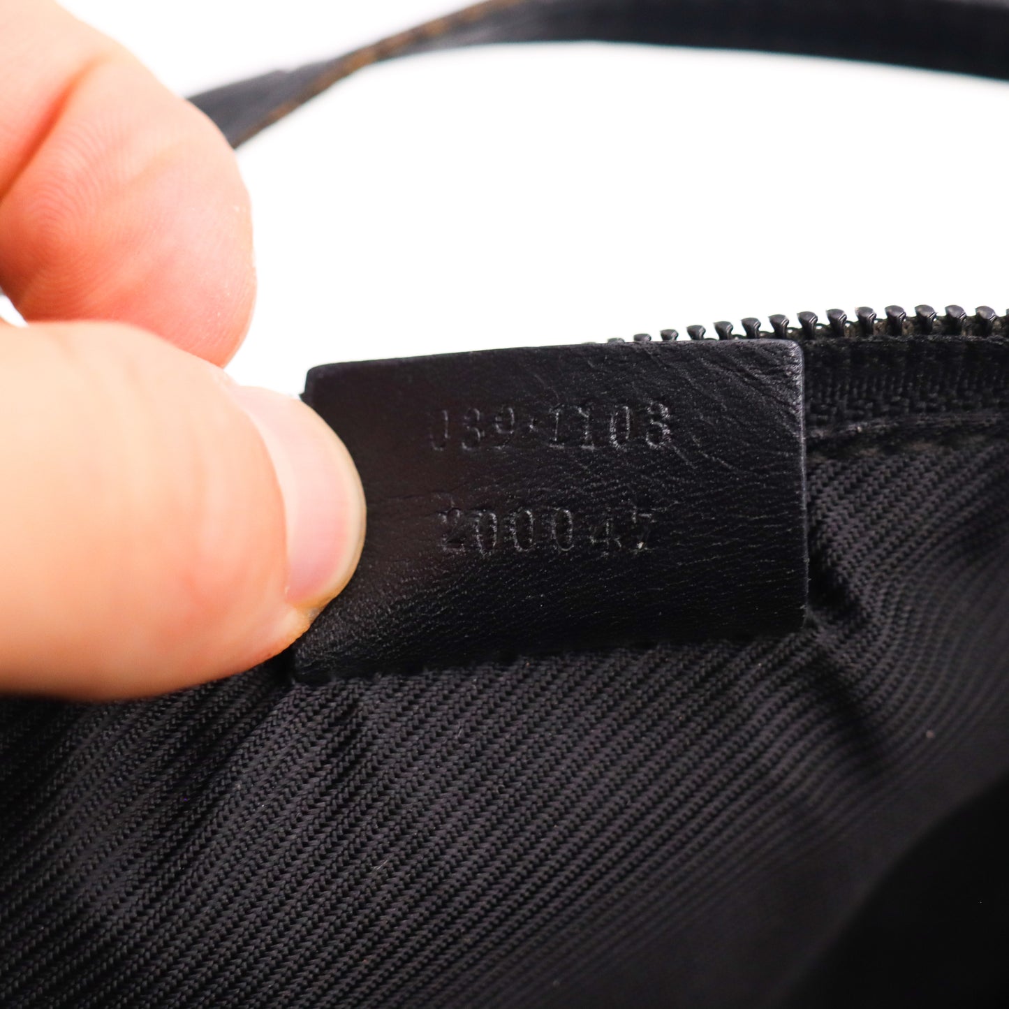 Gucci GG Boat Pochette Monogram - 851