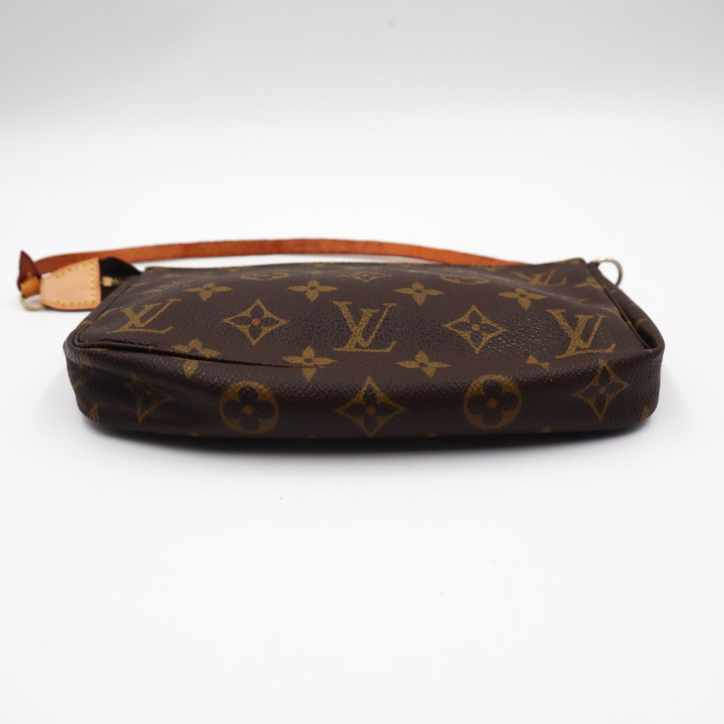 Louis Vuitton Pochette Monogram - 856
