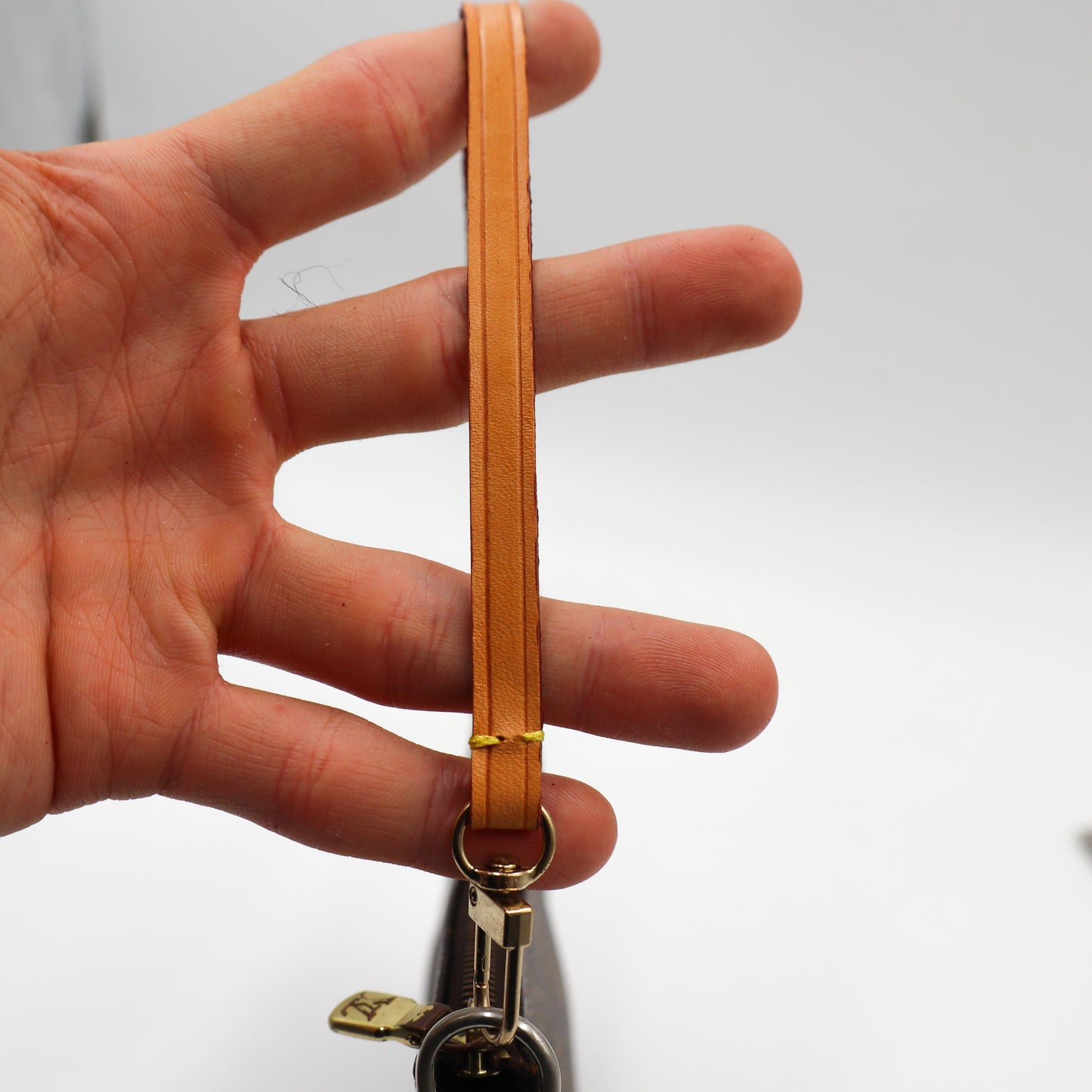 Louis Vuitton Pochette Monogram - 858