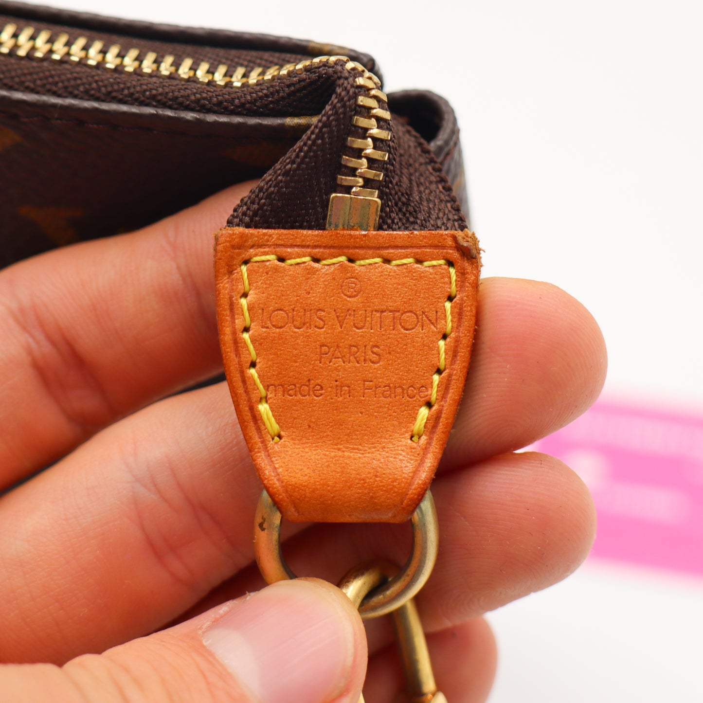 Louis Vuitton Pochette Monogram - 964