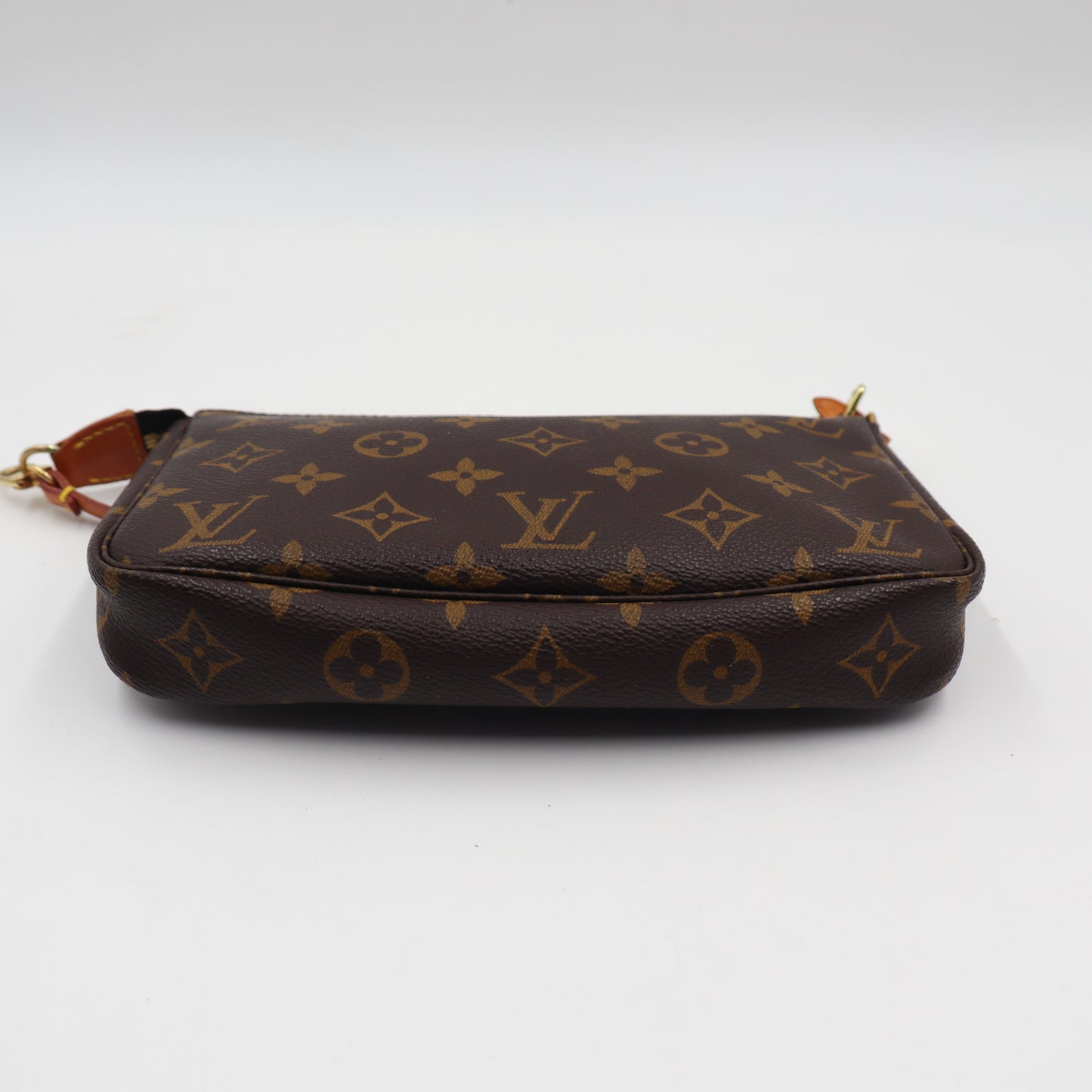 Louis Vuitton Pochette Monogram - 964