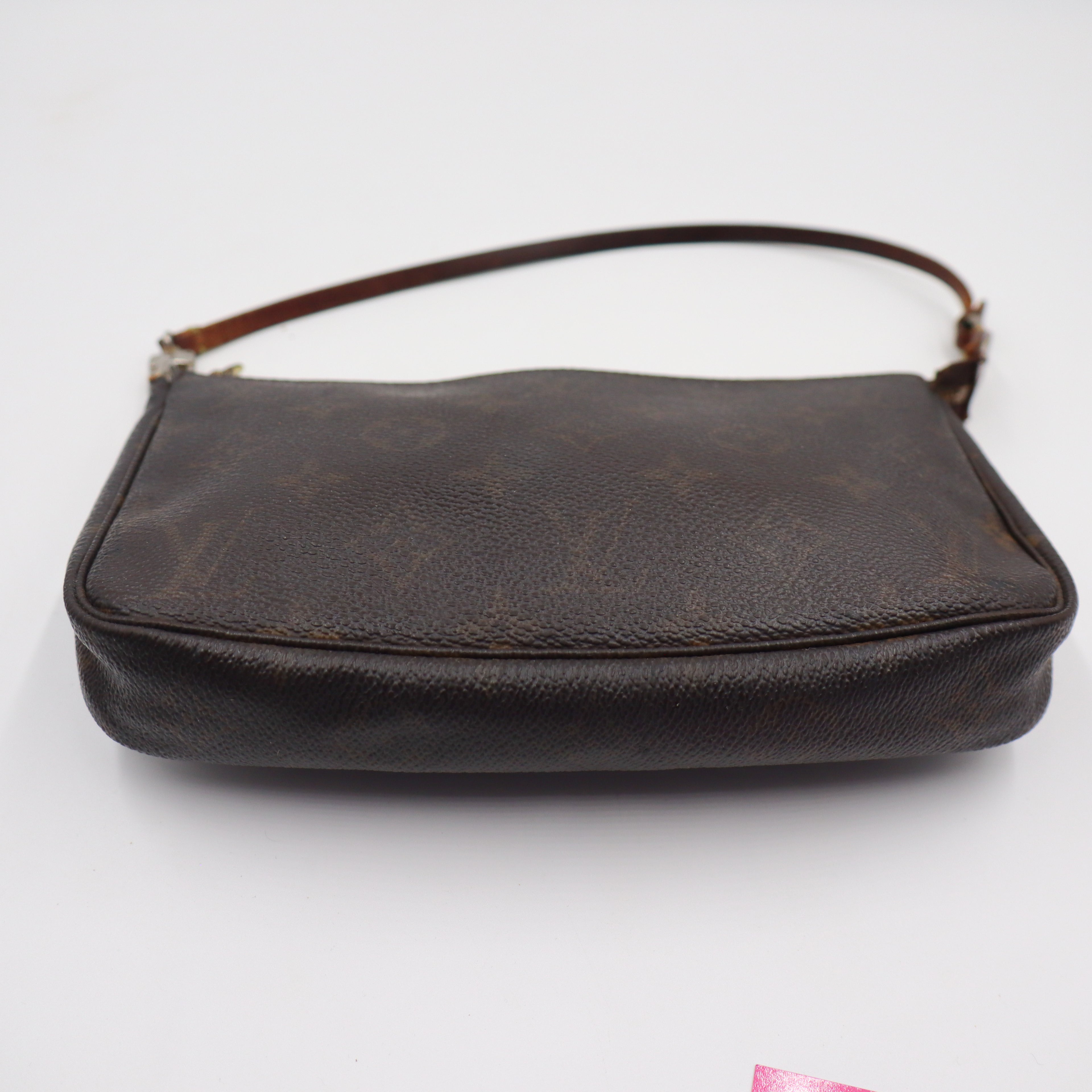 Louis Vuitton Pochette Monogram - 970