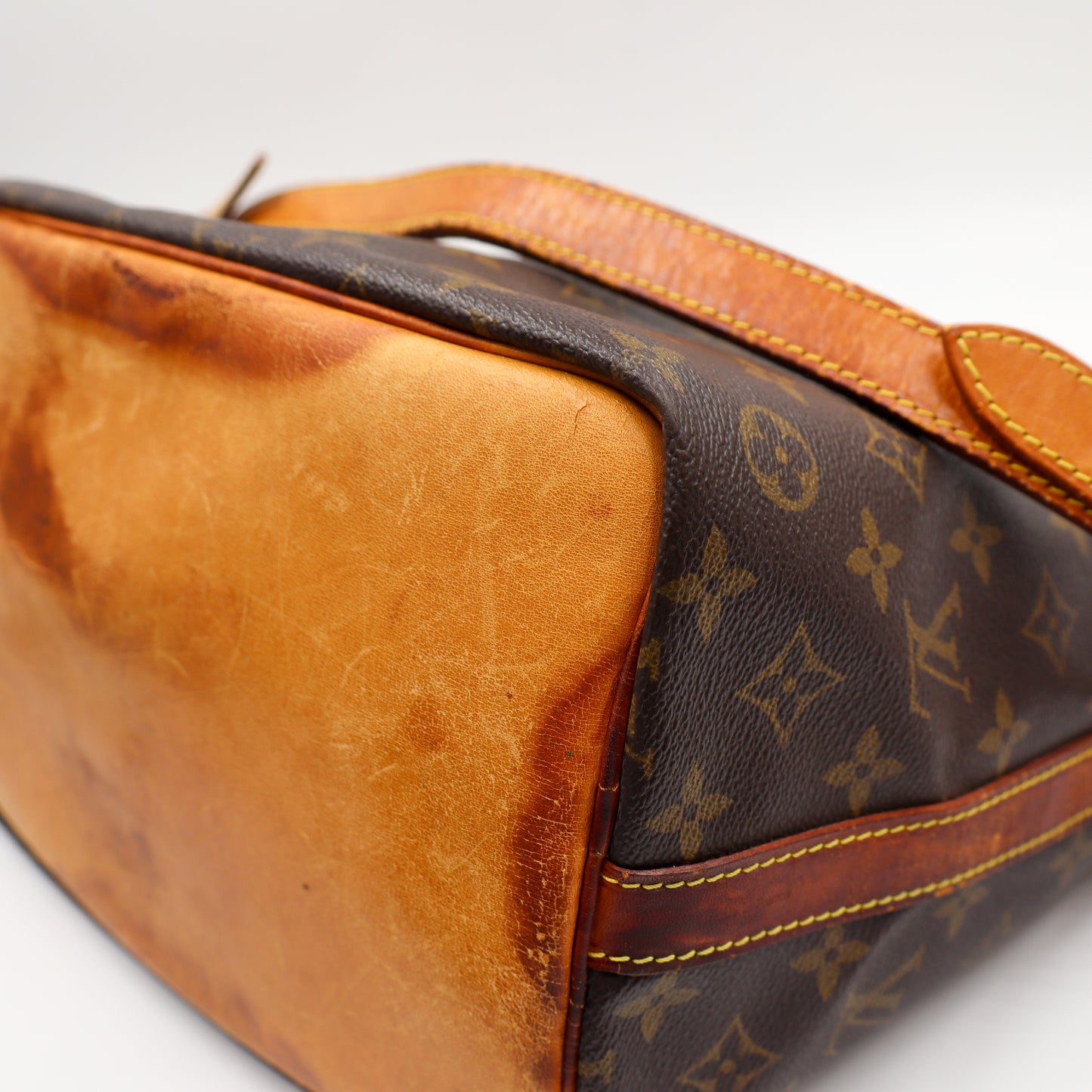 Louis Vuitton Noé Petit Monogram - 1014