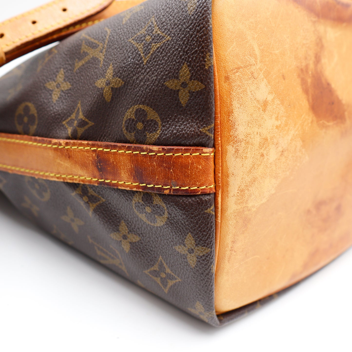 Louis Vuitton Noé Petit Monogram - 1014