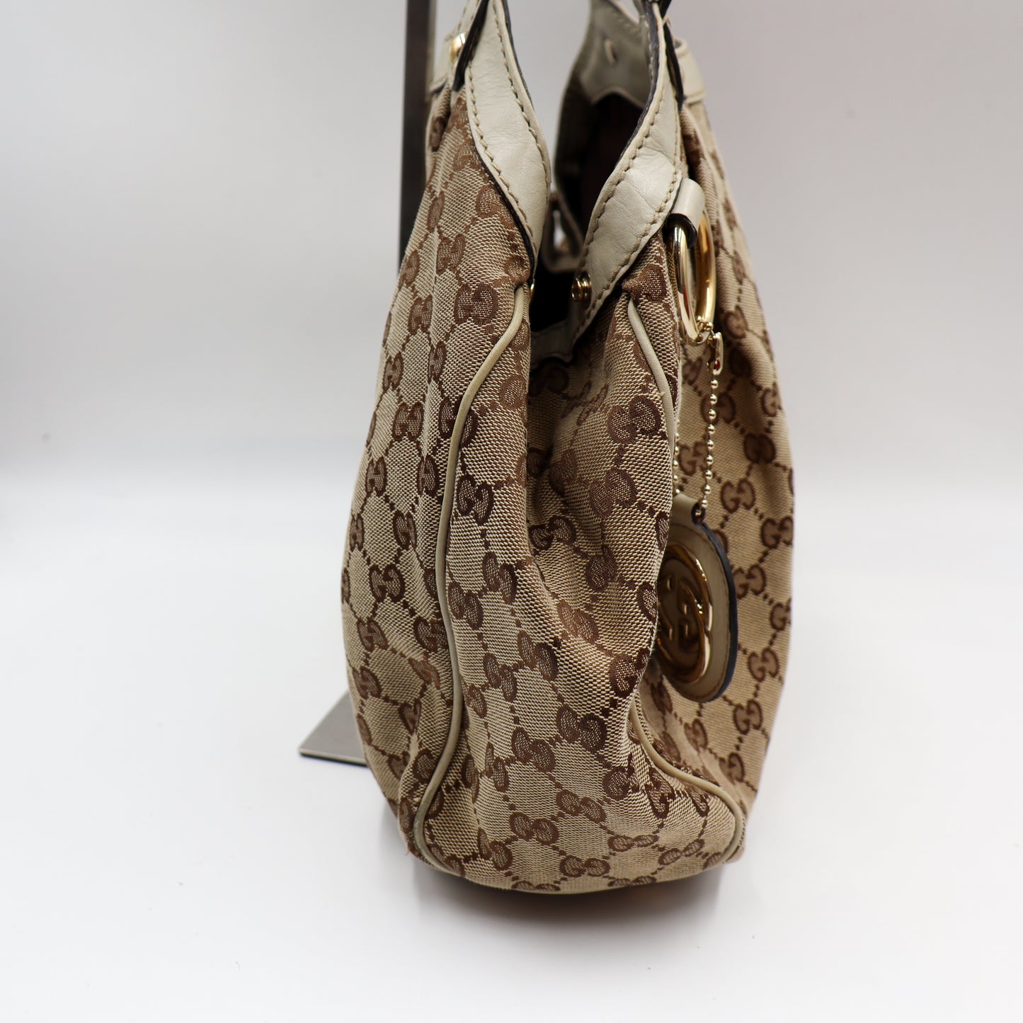 Gucci Sukey GG Monogram - 1010