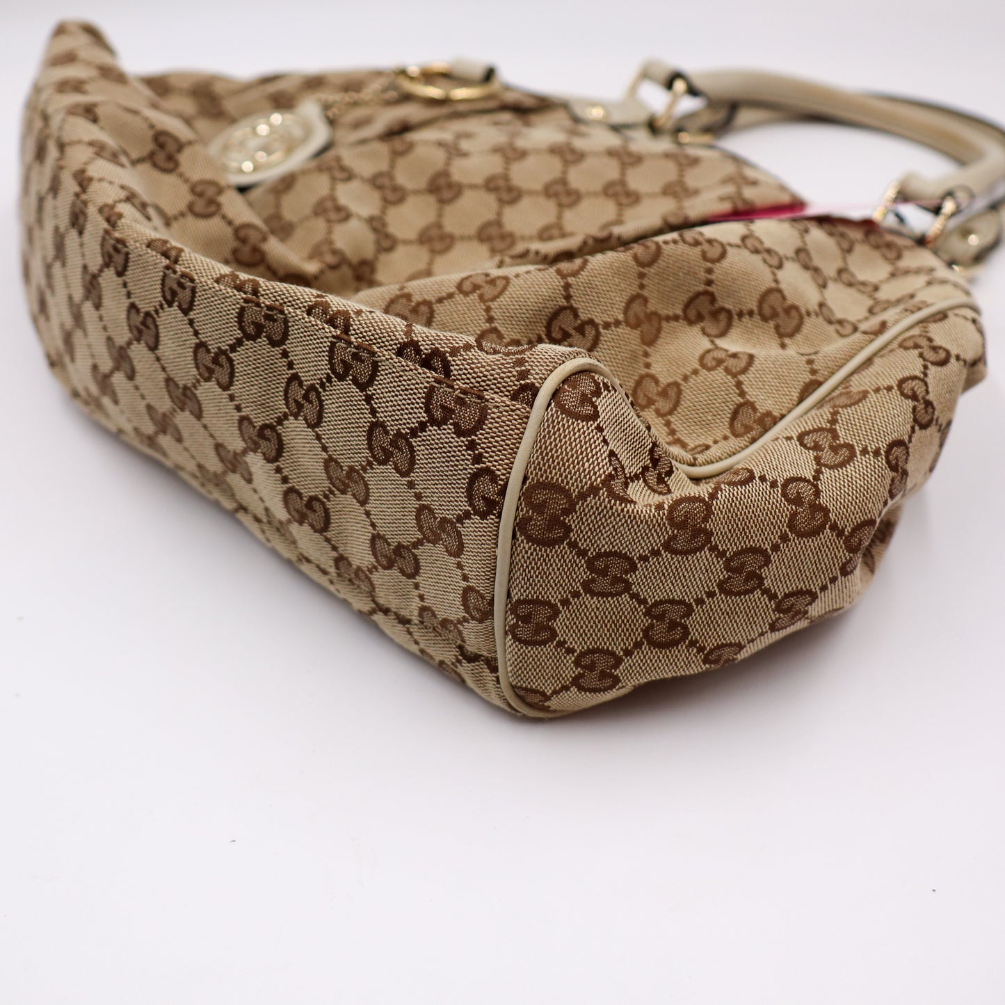 Gucci Sukey GG Monogram - 1010
