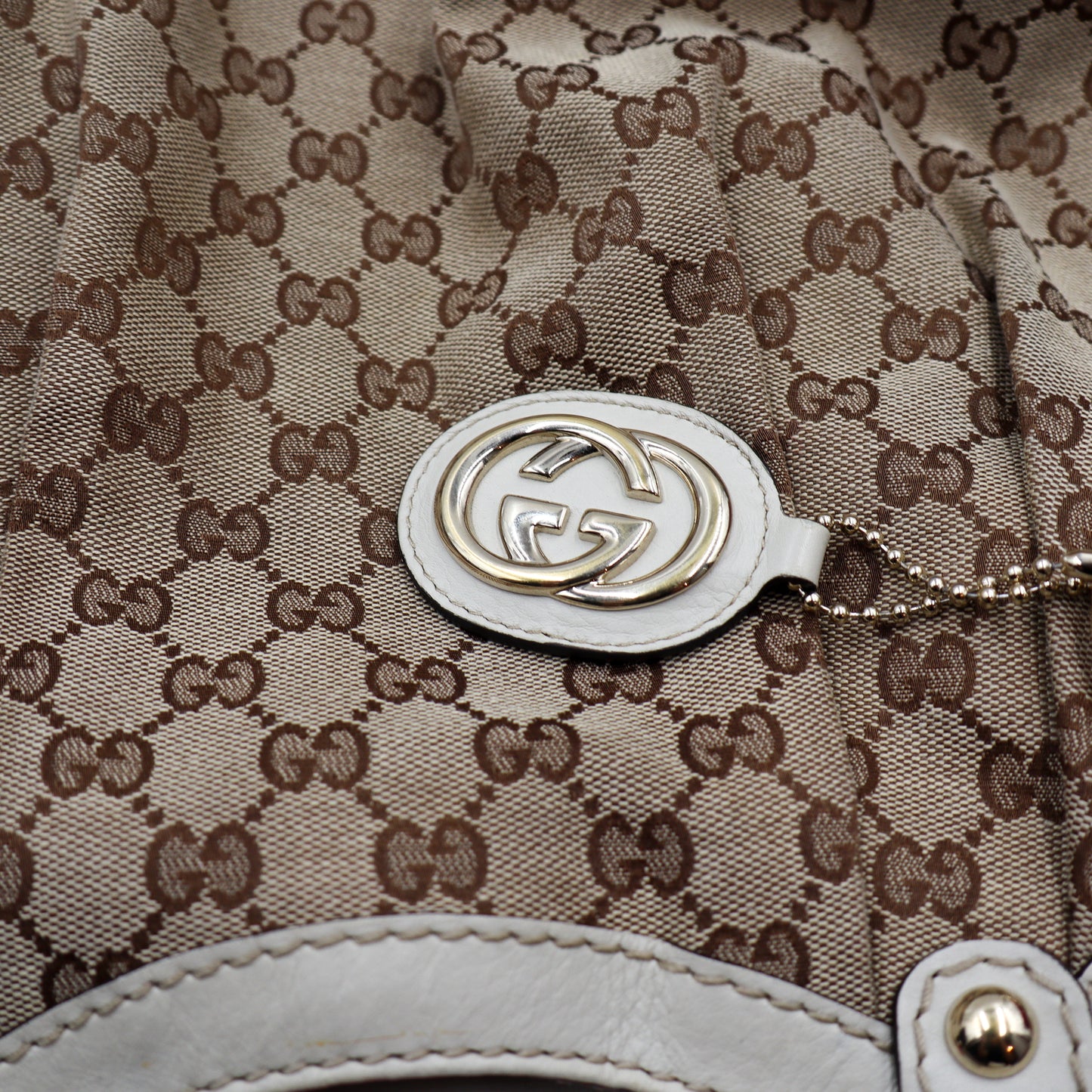 Gucci Sukey GG Monogram - 1010