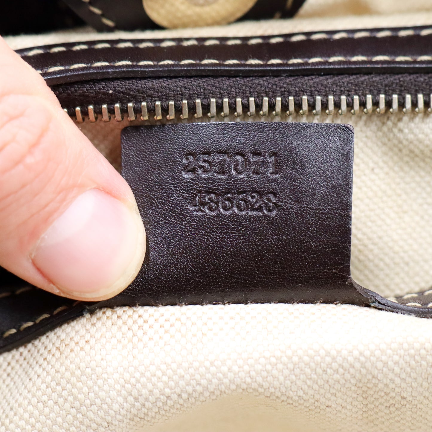 Gucci Canvas Lovely Tote - 1007