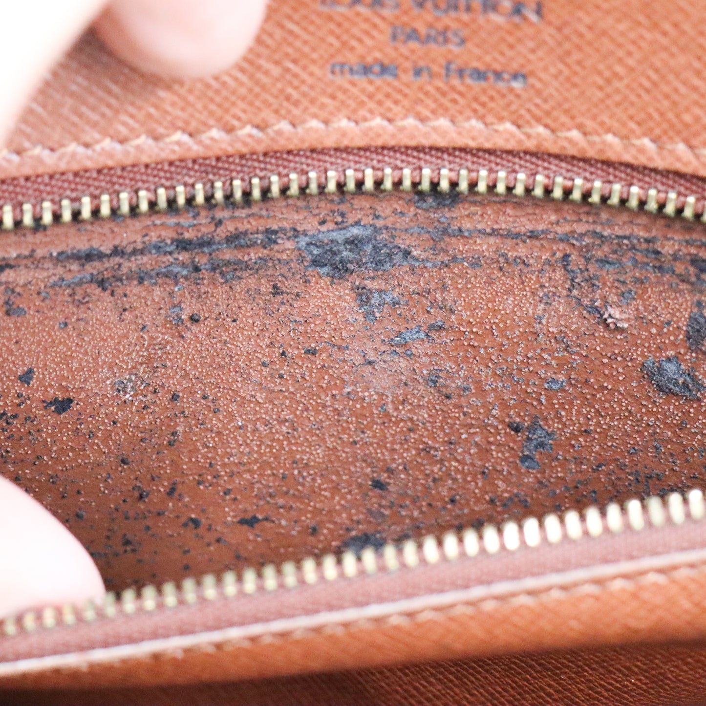 Louis Vuitton Moncau Monogram - 956