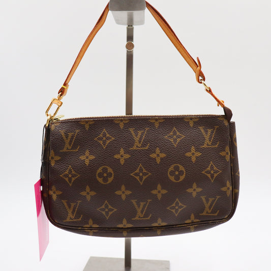 Louis Vuitton Pochette Monogram - 949