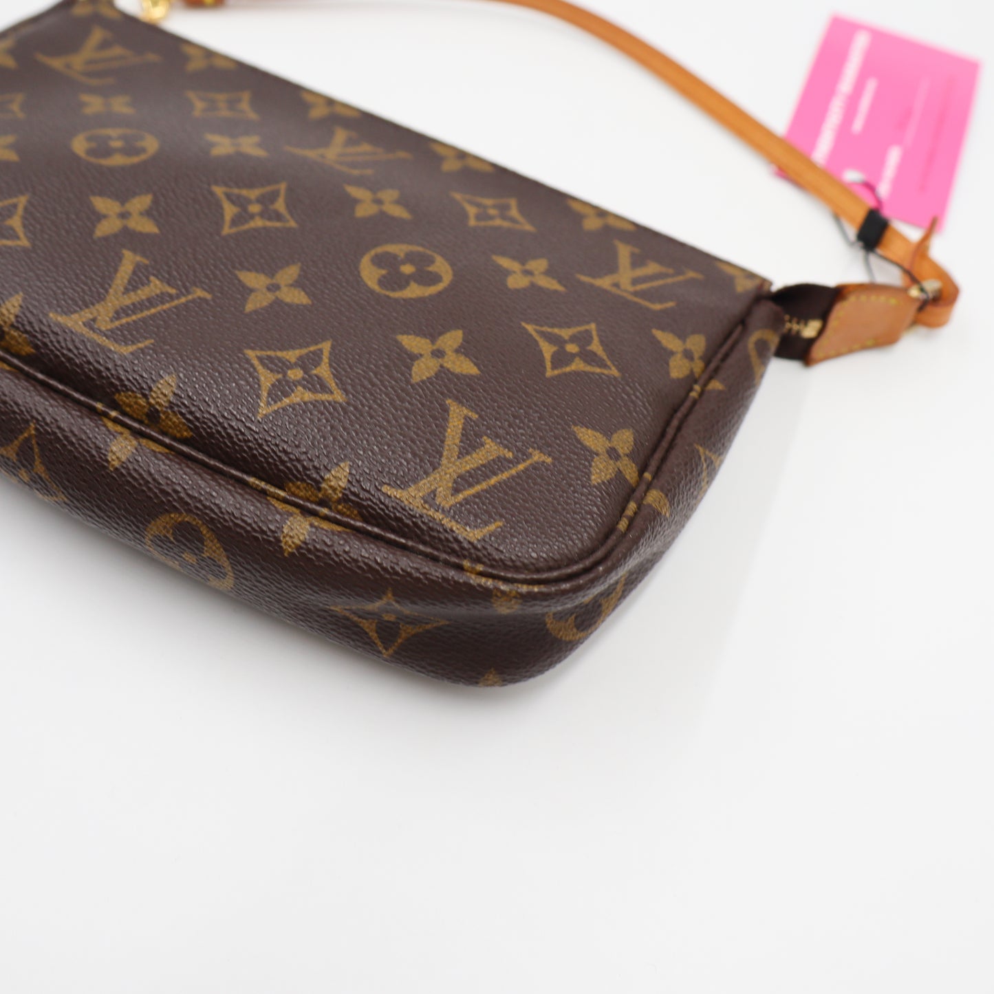 Louis Vuitton Pochette Monogram - 954