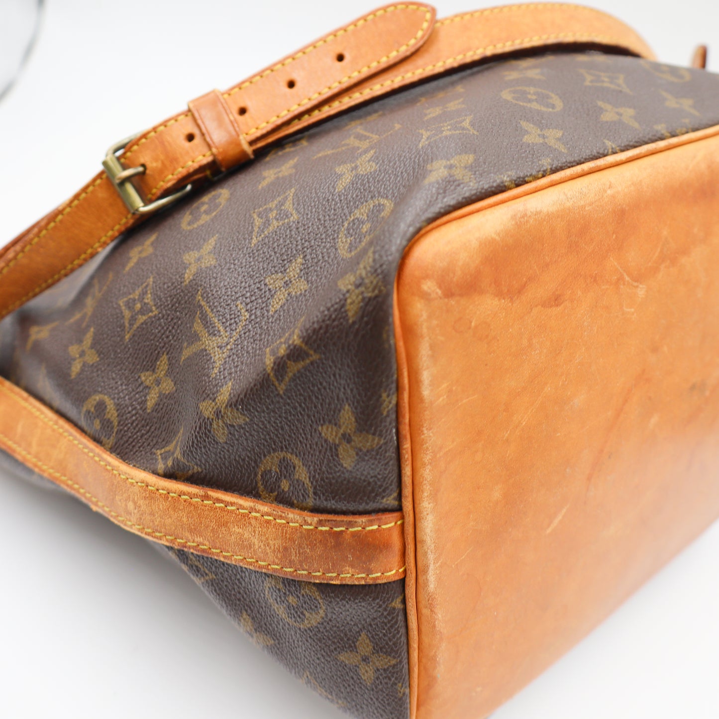 Louis Vuitton Noé Petit Monogram - 947