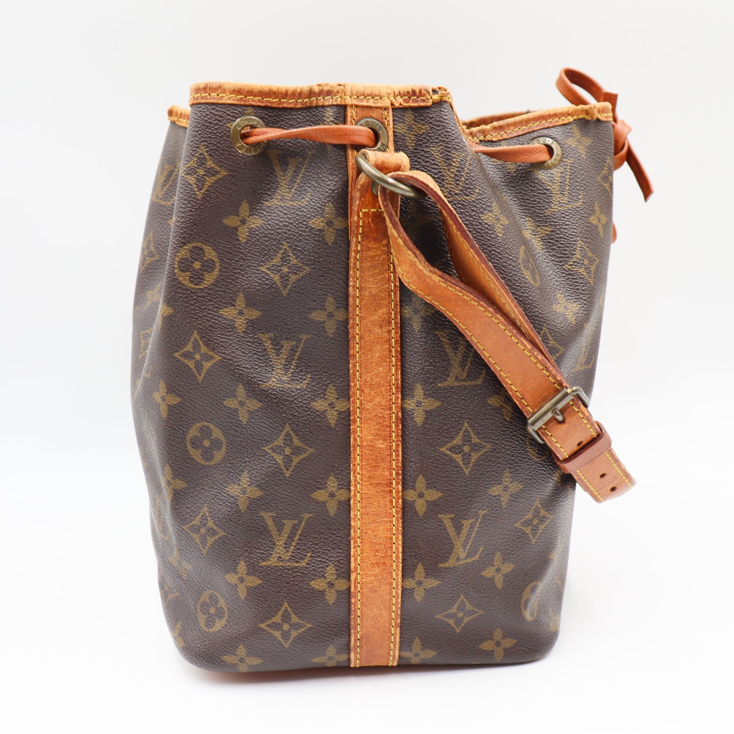 Louis Vuitton Noé Petit Monogram - 946