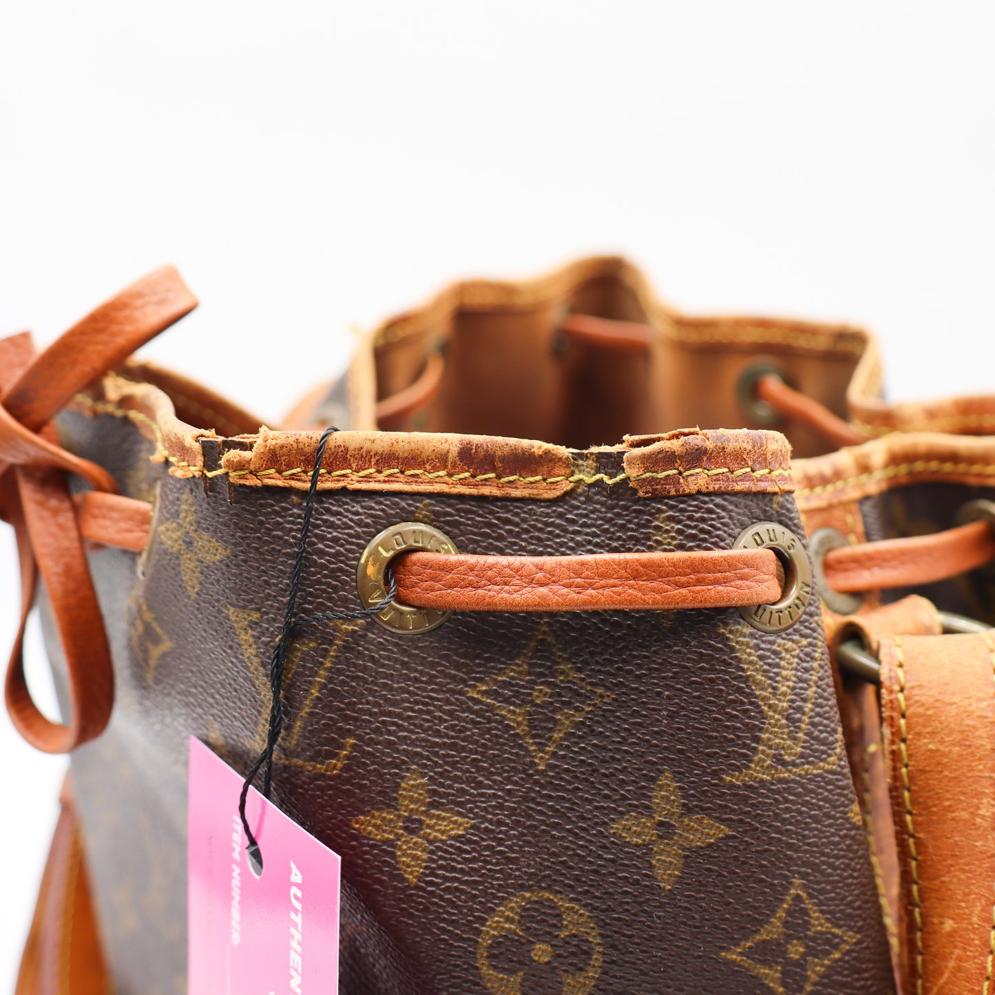 Louis Vuitton Noé Petit Monogram - 946