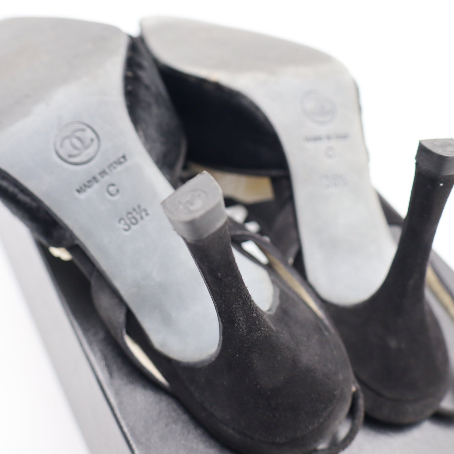 Chanel Heels Suede EU 36,5 - 976